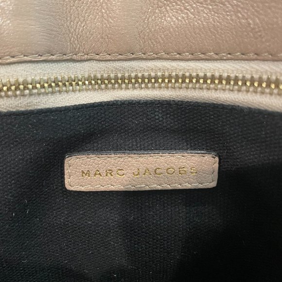 Marc Jacobs Chain-Link Leather Shoulder Bag - Picture 11 of 15